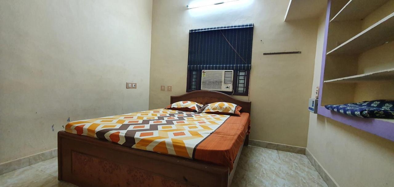 Oonjal Veedu Apartamento Kuttālam Exterior foto