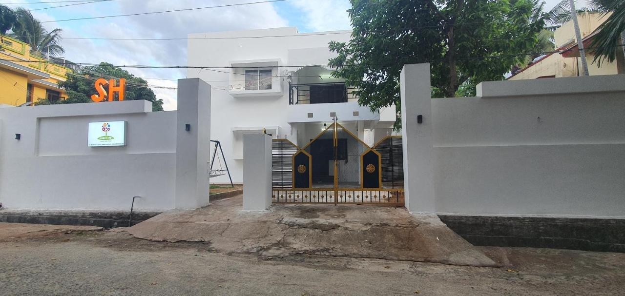 Oonjal Veedu Apartamento Kuttālam Exterior foto