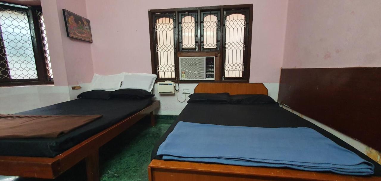 Oonjal Veedu Apartamento Kuttālam Exterior foto